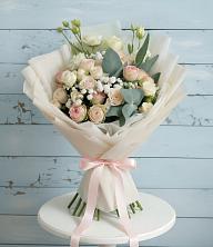 Букет цветов из:  Розы и Лизиантусы в Сазоново