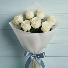 Букет 7 Белых роз Эдлесс Лав в Сазоново