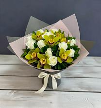 Букет цветов из:  Орхидеи и Розы в Сазоново