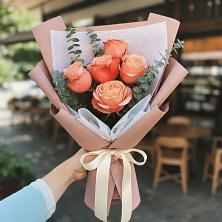 Букет цветов из:  Розы в Сазоново