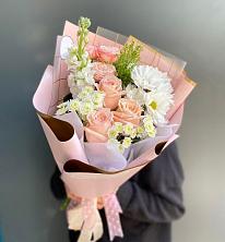 Букет цветов из:  Хризантемы и Розы в Сазоново