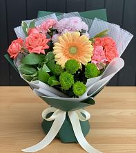 Букет цветов из:  Гвоздики, Розы, Герберы и Хризантемы в Сазоново