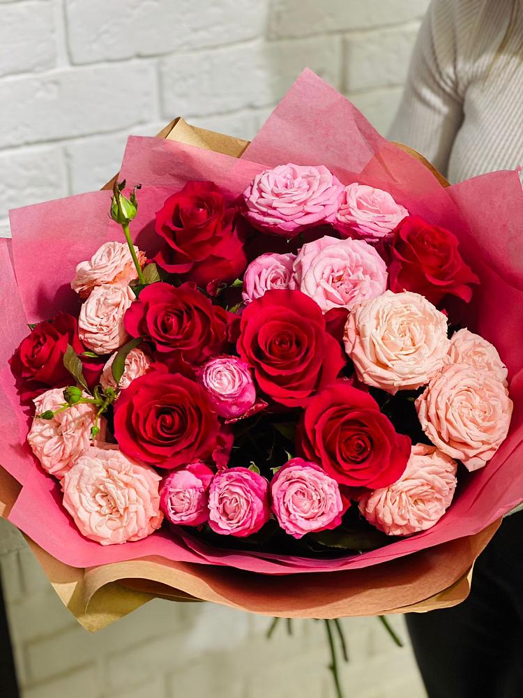 Букет цветов из: Розы в Сазоново