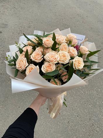Букет Кремовые розы Латте в Сазоново