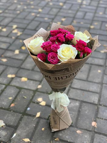 Букет цветов из: Розы в Сазоново