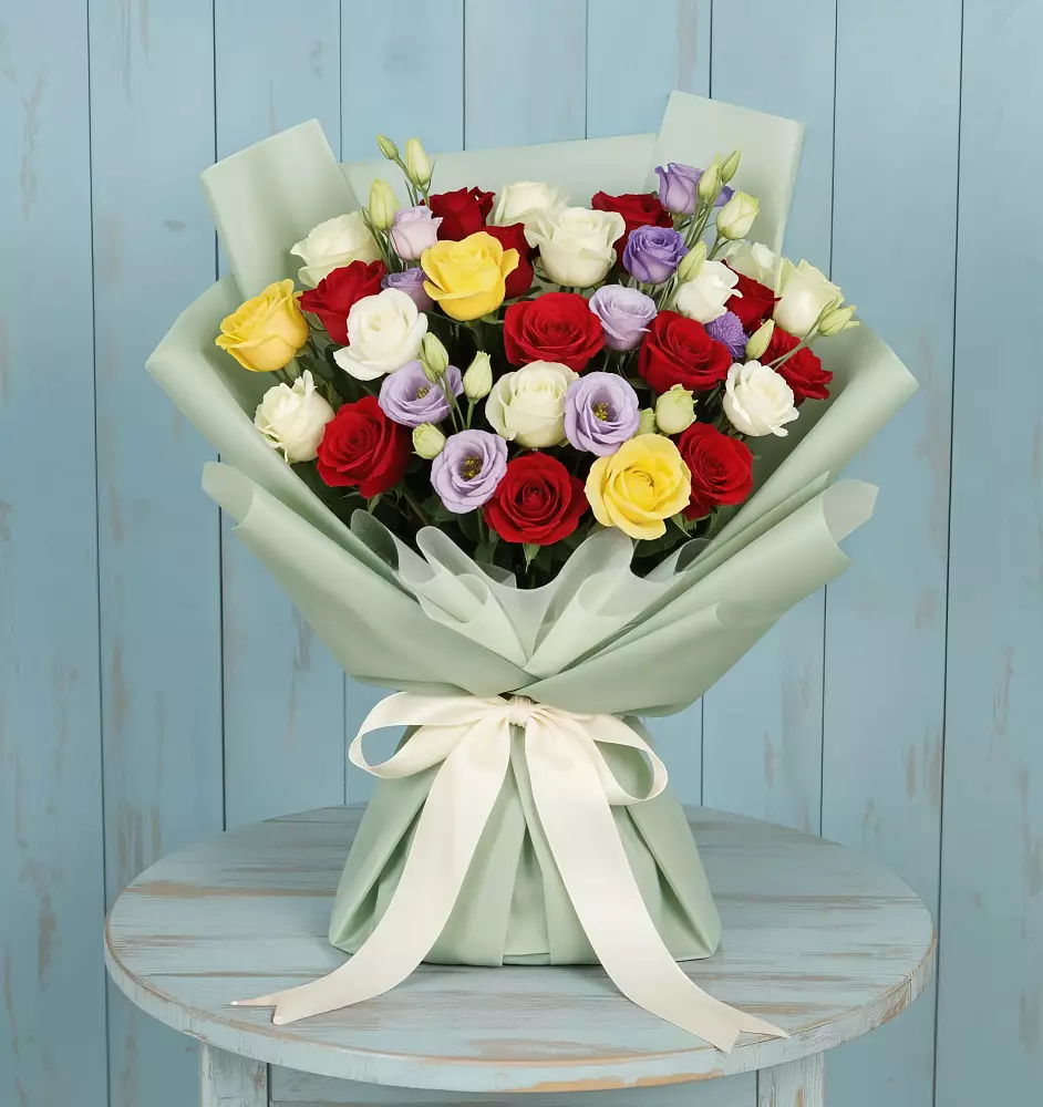 Букет цветов из: Розы в Сазоново